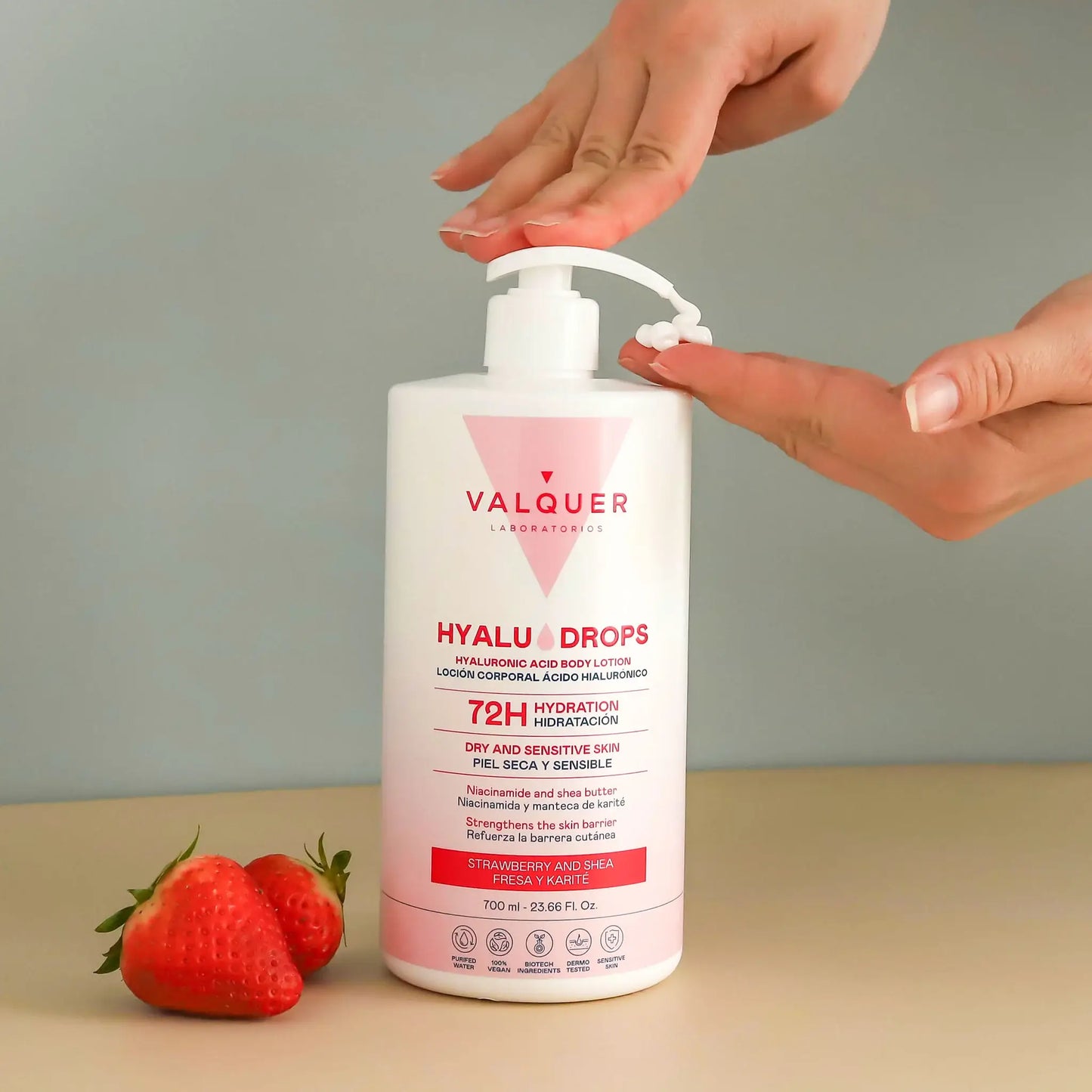 Hyaludrops Loción Corporal Fresa y Karité – Hidratación 72H - 700 ml